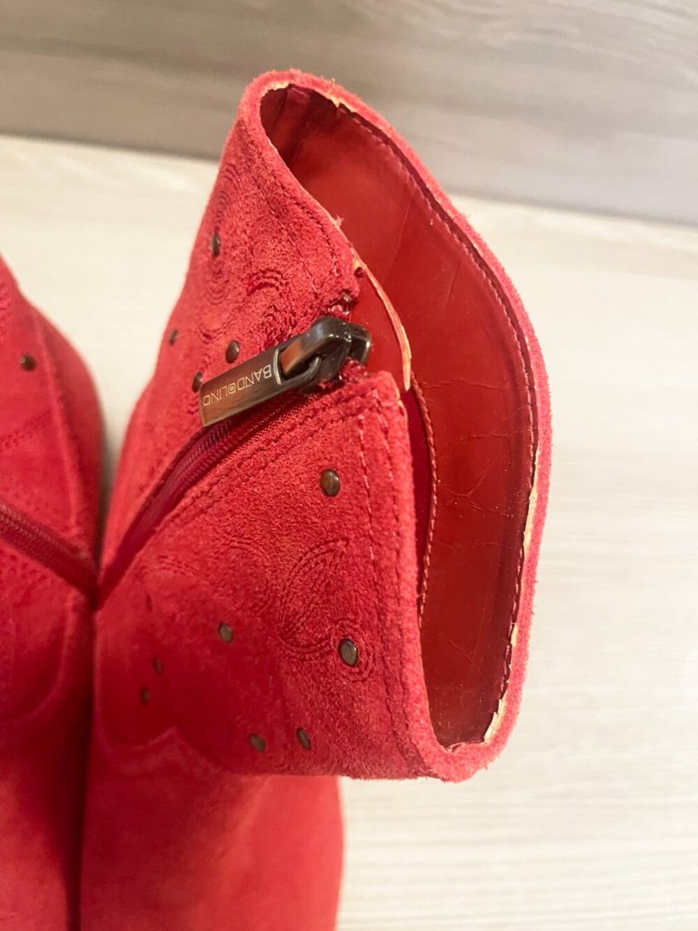 Bandolino Xerissa Red Suede Studded Western Ankle Boots Size 7M - Picture 12 of 16